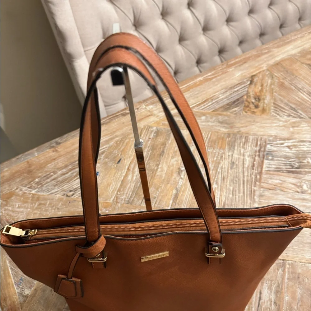 Elim & Paul Tote